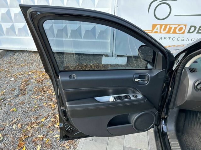 Черный Джип Компас, объемом двигателя 2.4 л и пробегом 266 тыс. км за 10990 $, фото 12 на Automoto.ua