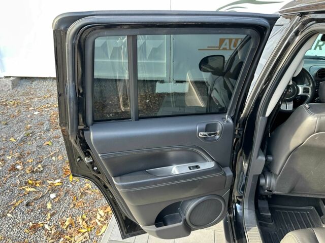 Черный Джип Компас, объемом двигателя 2.4 л и пробегом 266 тыс. км за 10990 $, фото 22 на Automoto.ua