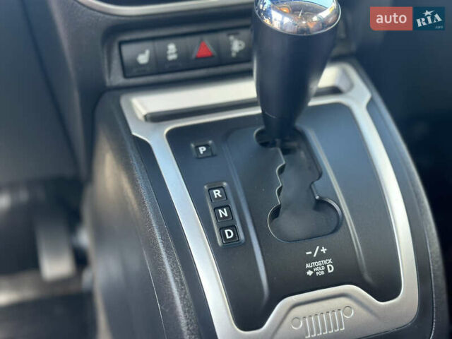 Черный Джип Компас, объемом двигателя 2.4 л и пробегом 176 тыс. км за 9400 $, фото 24 на Automoto.ua