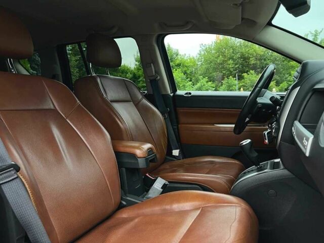 Черный Джип Компас, объемом двигателя 2.4 л и пробегом 175 тыс. км за 12700 $, фото 8 на Automoto.ua