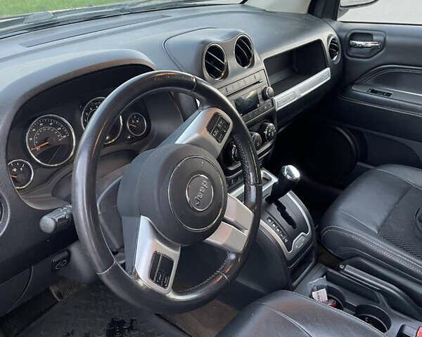 Черный Джип Компас, объемом двигателя 2.36 л и пробегом 120 тыс. км за 9000 $, фото 2 на Automoto.ua