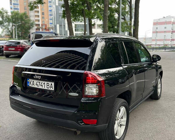 Черный Джип Компас, объемом двигателя 2.36 л и пробегом 195 тыс. км за 7850 $, фото 4 на Automoto.ua