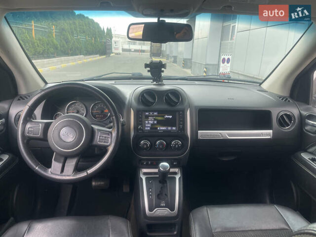 Чорний Джип Compass, об'ємом двигуна 2.36 л та пробігом 180 тис. км за 11200 $, фото 16 на Automoto.ua