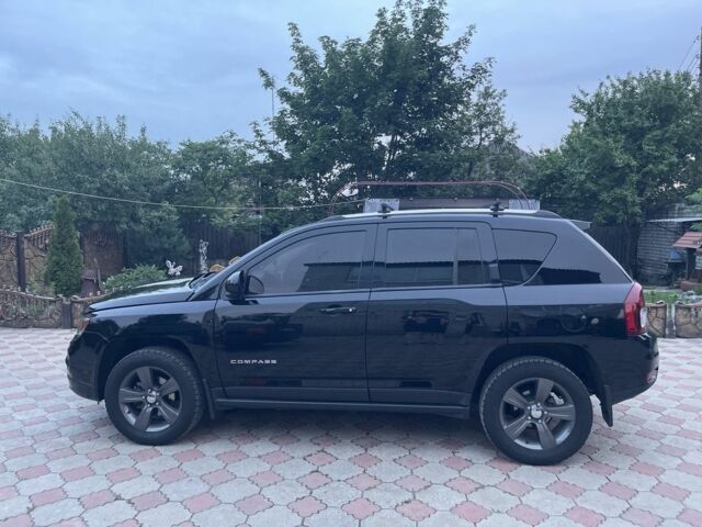 Черный Джип Компас, объемом двигателя 2.4 л и пробегом 174 тыс. км за 8900 $, фото 2 на Automoto.ua