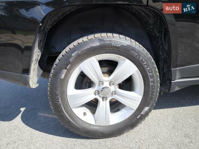 Черный Джип Компас, объемом двигателя 2.36 л и пробегом 173 тыс. км за 9990 $, фото 4 на Automoto.ua