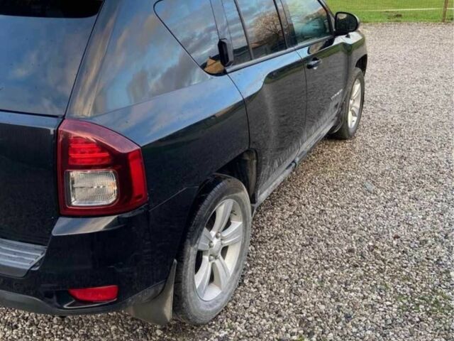 Черный Джип Компас, объемом двигателя 2.4 л и пробегом 150 тыс. км за 8910 $, фото 2 на Automoto.ua