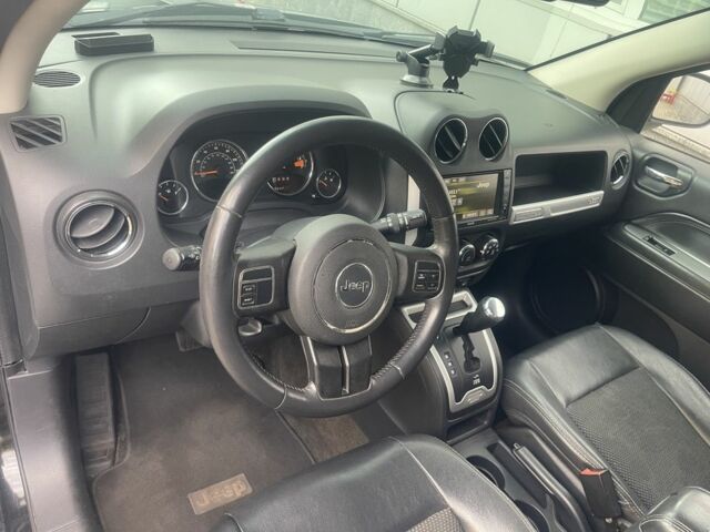 Черный Джип Компас, объемом двигателя 2.4 л и пробегом 180 тыс. км за 11200 $, фото 6 на Automoto.ua