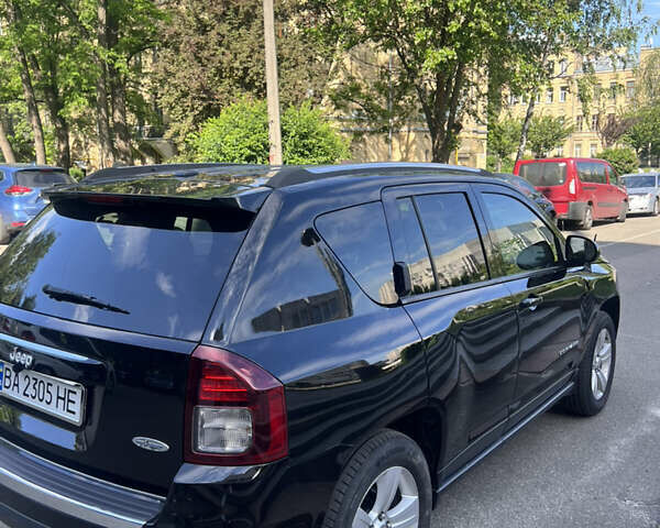 Джип Компас 2014 в Киеве на Automoto.ua Черный Джип Компас, объемом двигателя 2.36 л и пробегом 146 тыс. км за 11000 $, фото 3 на Automoto.ua