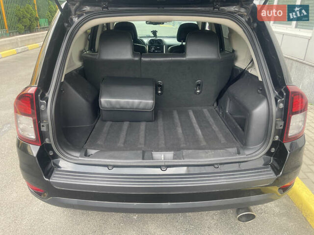 Чорний Джип Compass, об'ємом двигуна 2.36 л та пробігом 180 тис. км за 11200 $, фото 6 на Automoto.ua