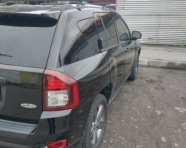 Черный Джип Компас, объемом двигателя 2.36 л и пробегом 176 тыс. км за 9500 $, фото 2 на Automoto.ua