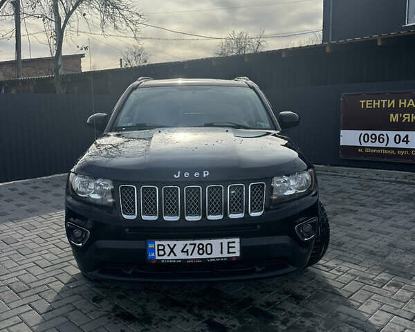 Черный Джип Компас, объемом двигателя 2.36 л и пробегом 259 тыс. км за 9100 $, фото 1 на Automoto.ua