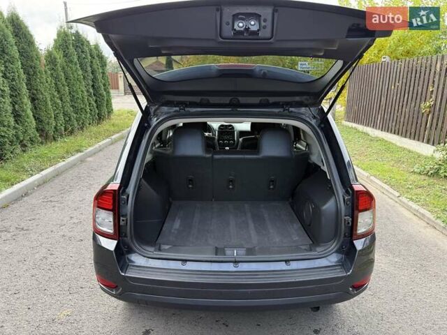 Чорний Джип Compass, об'ємом двигуна 2.36 л та пробігом 166 тис. км за 10900 $, фото 28 на Automoto.ua