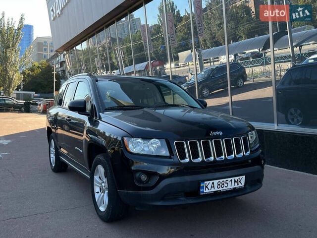 Черный Джип Компас, объемом двигателя 2.4 л и пробегом 112 тыс. км за 9900 $, фото 2 на Automoto.ua