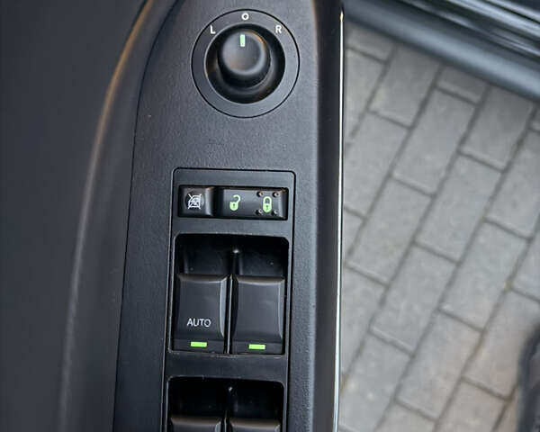 Черный Джип Компас, объемом двигателя 2.2 л и пробегом 146 тыс. км за 10900 $, фото 13 на Automoto.ua