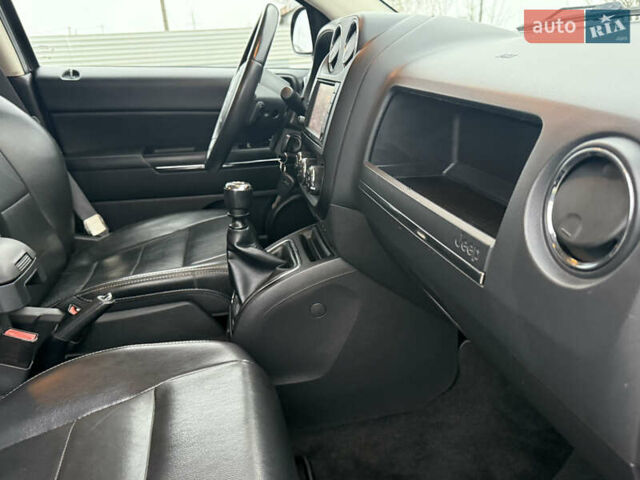Черный Джип Компас, объемом двигателя 2.2 л и пробегом 146 тыс. км за 10900 $, фото 14 на Automoto.ua