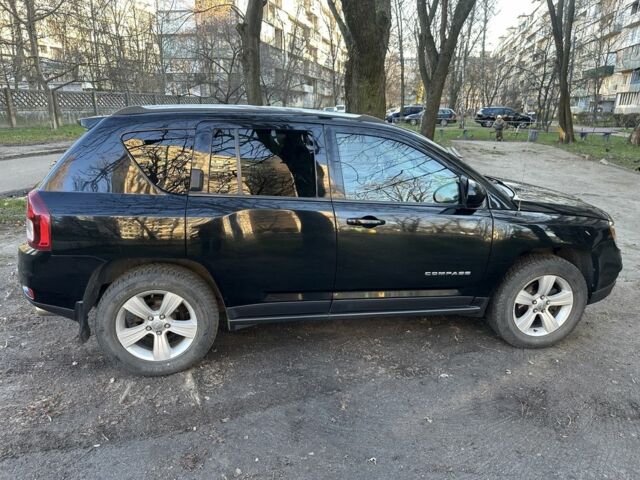 Черный Джип Компас, объемом двигателя 2.4 л и пробегом 180 тыс. км за 11200 $, фото 3 на Automoto.ua