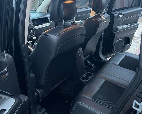 Черный Джип Компас, объемом двигателя 2.36 л и пробегом 176 тыс. км за 9500 $, фото 16 на Automoto.ua