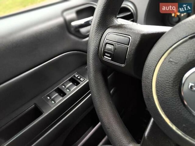 Чорний Джип Compass, об'ємом двигуна 2.4 л та пробігом 115 тис. км за 8990 $, фото 53 на Automoto.ua