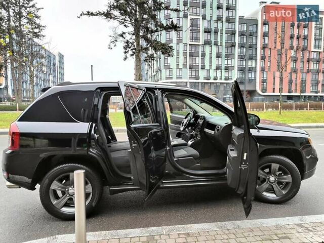 Чорний Джип Compass, об'ємом двигуна 2.4 л та пробігом 115 тис. км за 8990 $, фото 27 на Automoto.ua