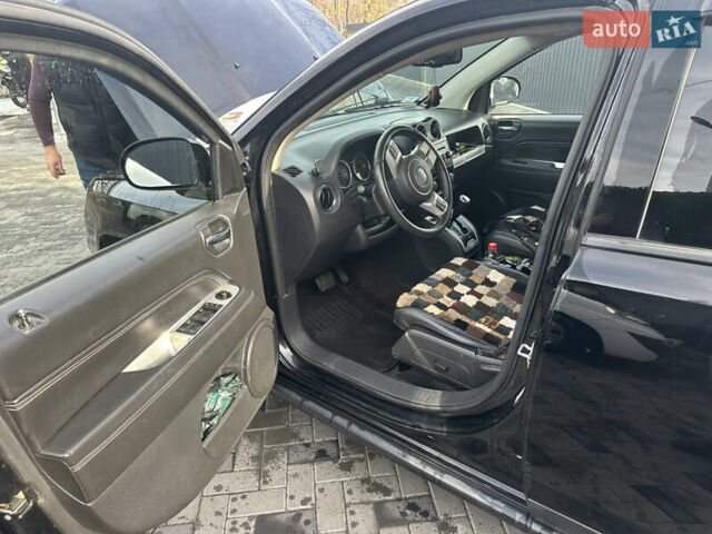 Черный Джип Компас, объемом двигателя 2.36 л и пробегом 259 тыс. км за 9100 $, фото 17 на Automoto.ua