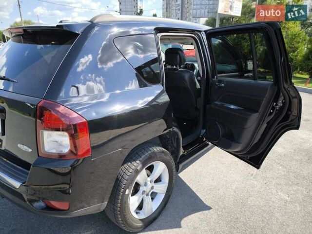 Черный Джип Компас, объемом двигателя 2.36 л и пробегом 173 тыс. км за 9990 $, фото 1 на Automoto.ua