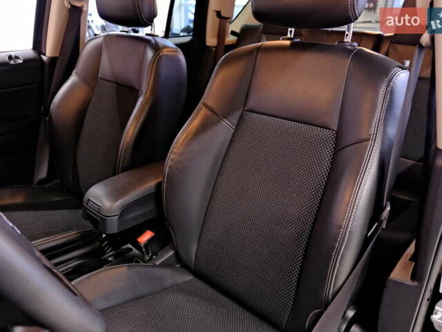 Черный Джип Компас, объемом двигателя 2.36 л и пробегом 121 тыс. км за 9900 $, фото 27 на Automoto.ua