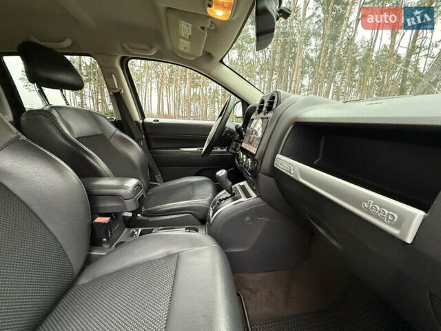 Черный Джип Компас, объемом двигателя 2.36 л и пробегом 211 тыс. км за 9350 $, фото 28 на Automoto.ua