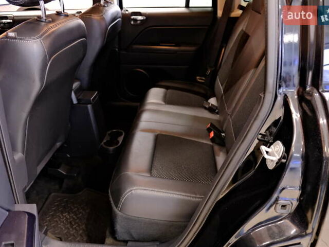 Черный Джип Компас, объемом двигателя 2.36 л и пробегом 121 тыс. км за 9900 $, фото 30 на Automoto.ua