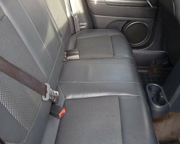 Чорний Джип Compass, об'ємом двигуна 2.36 л та пробігом 240 тис. км за 10000 $, фото 40 на Automoto.ua