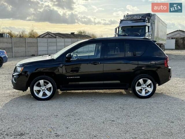 Джип Compass 2015 у Радивилове на Automoto.ua Чорний Джип Compass, об'ємом двигуна 2.36 л та пробігом 150 тис. км за 10300 $, фото 3 на Automoto.ua