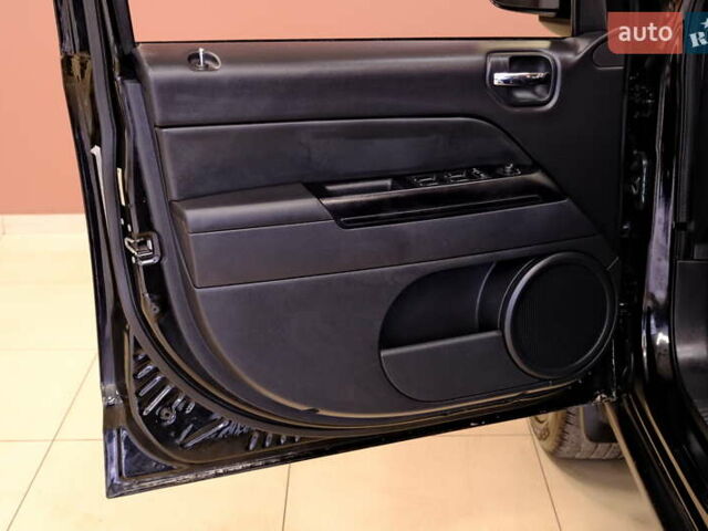 Черный Джип Компас, объемом двигателя 2.36 л и пробегом 121 тыс. км за 9900 $, фото 25 на Automoto.ua