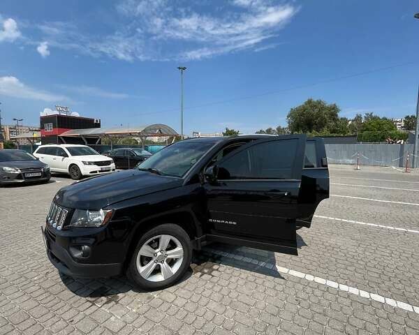 Черный Джип Компас, объемом двигателя 2.36 л и пробегом 123 тыс. км за 10700 $, фото 5 на Automoto.ua