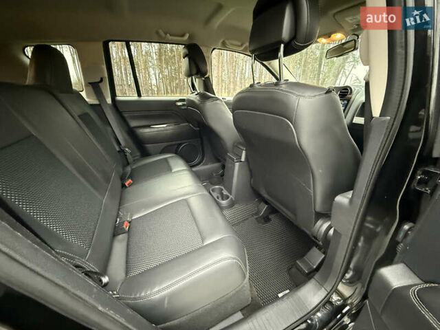 Черный Джип Компас, объемом двигателя 2.36 л и пробегом 211 тыс. км за 9350 $, фото 24 на Automoto.ua