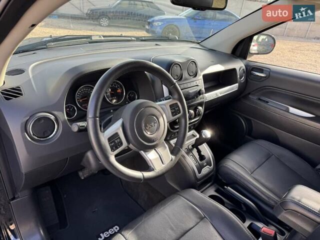 Джип Compass 2015 у Радивилове на Automoto.ua Чорний Джип Compass, об'ємом двигуна 2.36 л та пробігом 150 тис. км за 10300 $, фото 15 на Automoto.ua