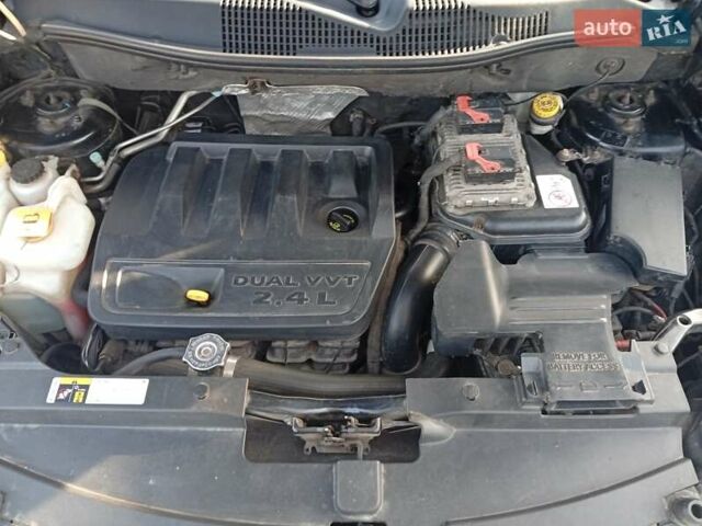 Чорний Джип Compass, об'ємом двигуна 2.36 л та пробігом 240 тис. км за 10000 $, фото 7 на Automoto.ua