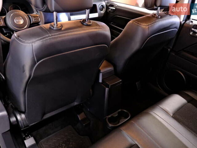 Черный Джип Компас, объемом двигателя 2.36 л и пробегом 121 тыс. км за 9900 $, фото 31 на Automoto.ua