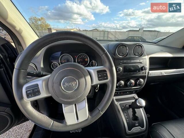Джип Compass 2015 у Радивилове на Automoto.ua Чорний Джип Compass, об'ємом двигуна 2.36 л та пробігом 150 тис. км за 10300 $, фото 19 на Automoto.ua