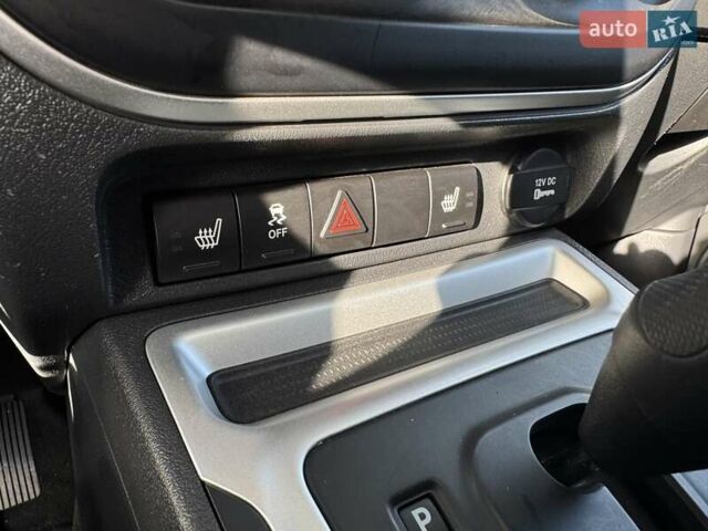 Джип Compass 2015 у Радивилове на Automoto.ua Чорний Джип Compass, об'ємом двигуна 2.36 л та пробігом 150 тис. км за 10300 $, фото 29 на Automoto.ua