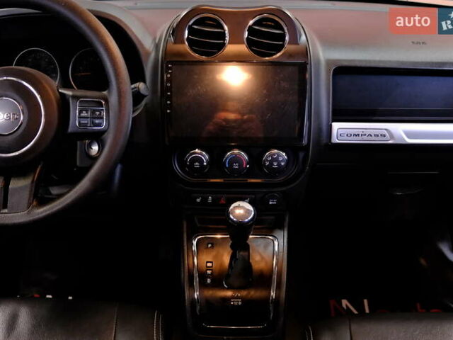 Черный Джип Компас, объемом двигателя 2.36 л и пробегом 121 тыс. км за 9900 $, фото 44 на Automoto.ua
