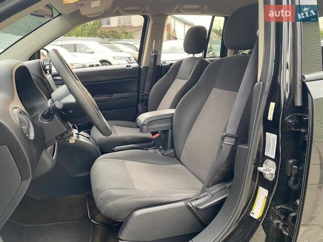 Чорний Джип Compass, об'ємом двигуна 2 л та пробігом 133 тис. км за 10290 $, фото 8 на Automoto.ua