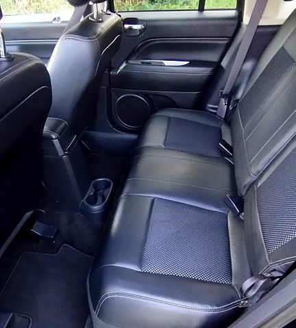 Чорний Джип Compass, об'ємом двигуна 2.4 л та пробігом 146 тис. км за 11450 $, фото 7 на Automoto.ua