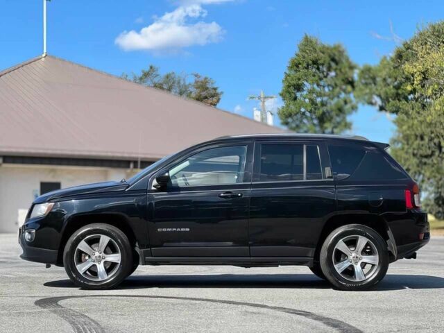 Джип Compass 2016 у Києві на Automoto.ua Чорний Джип Compass, об'ємом двигуна 2.4 л та пробігом 72 тис. км за 11800 $, фото 3 на Automoto.ua