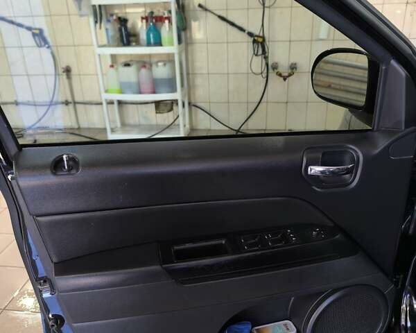 Чорний Джип Compass, об'ємом двигуна 2 л та пробігом 145 тис. км за 11700 $, фото 20 на Automoto.ua
