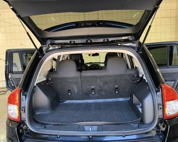 Чорний Джип Compass, об'ємом двигуна 2 л та пробігом 145 тис. км за 11700 $, фото 23 на Automoto.ua