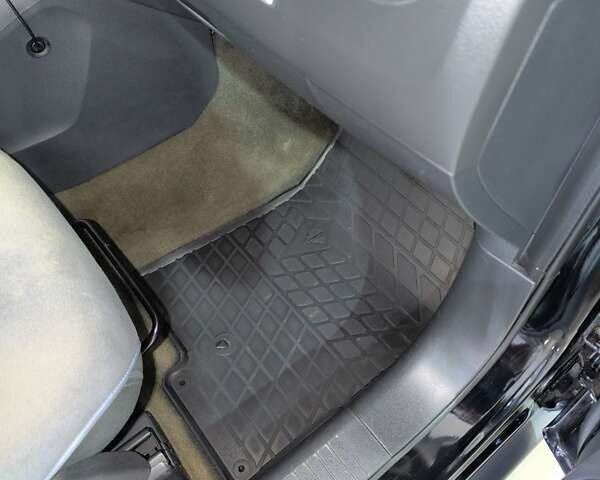 Чорний Джип Compass, об'ємом двигуна 2 л та пробігом 145 тис. км за 11700 $, фото 18 на Automoto.ua