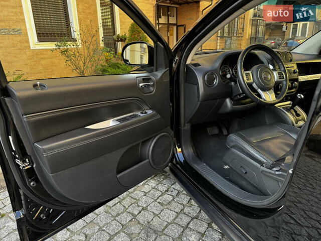 Черный Джип Компас, объемом двигателя 2 л и пробегом 129 тыс. км за 10900 $, фото 9 на Automoto.ua