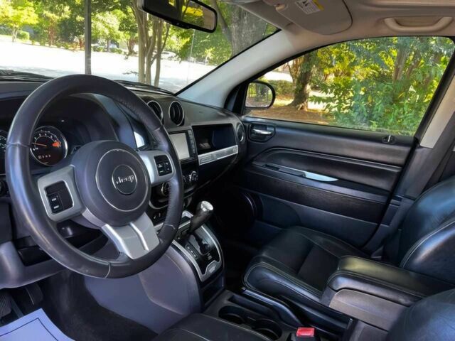 Джип Compass 2016 у Києві на Automoto.ua Чорний Джип Compass, об'ємом двигуна 2.4 л та пробігом 72 тис. км за 11800 $, фото 10 на Automoto.ua