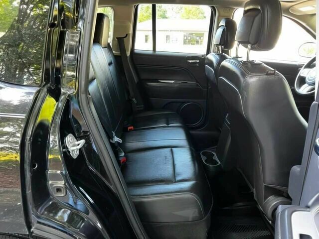 Джип Compass 2016 у Києві на Automoto.ua Чорний Джип Compass, об'ємом двигуна 2.4 л та пробігом 72 тис. км за 11800 $, фото 12 на Automoto.ua