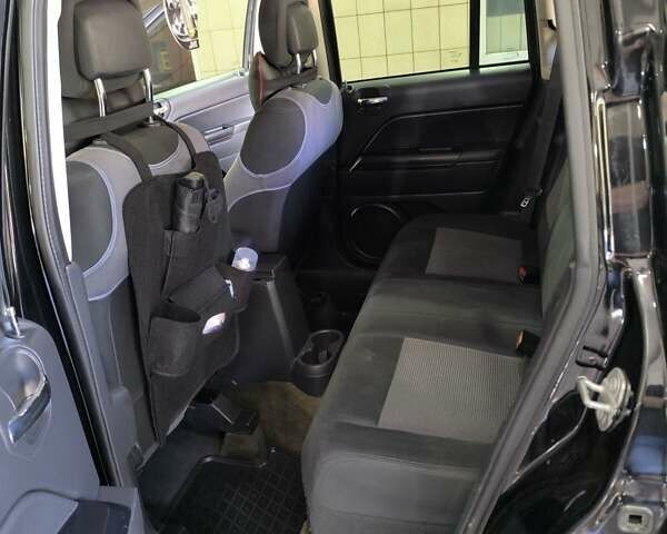 Чорний Джип Compass, об'ємом двигуна 2 л та пробігом 145 тис. км за 11700 $, фото 27 на Automoto.ua