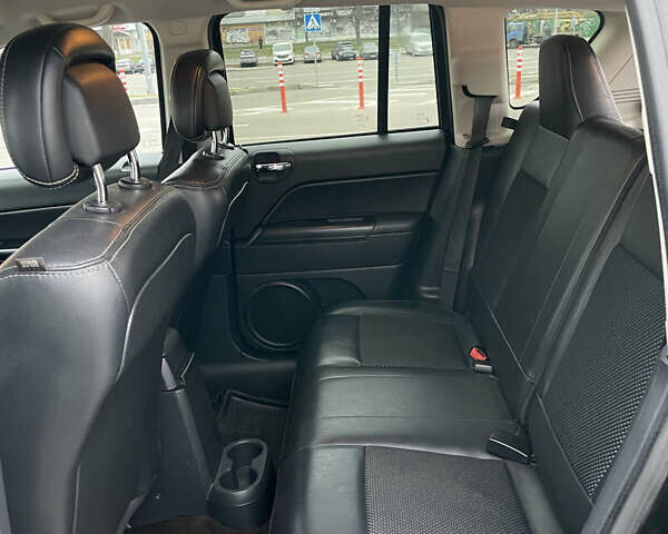 Чорний Джип Compass, об'ємом двигуна 2.4 л та пробігом 211 тис. км за 11500 $, фото 17 на Automoto.ua